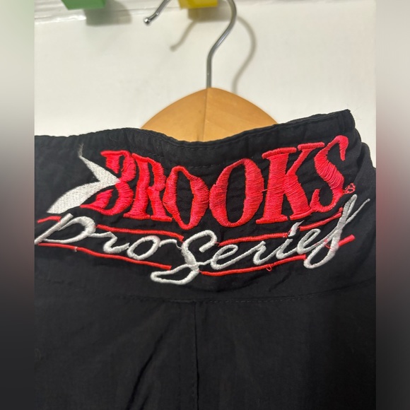 VINTAGE Brooks Running Pro Series Windbreaker Jacket Coat Black Neon - Picture 4 of 5